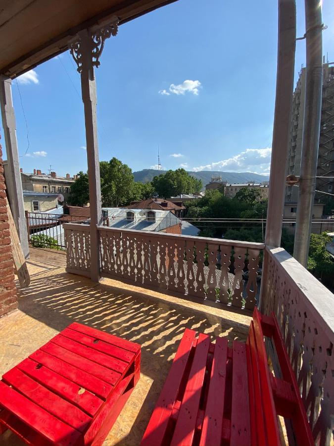 Red Door Apartment Tbilisi Exterior photo