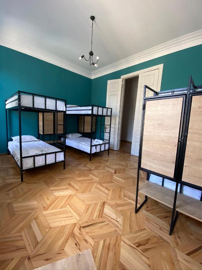 Red Door Apartment Tbilisi Exterior photo