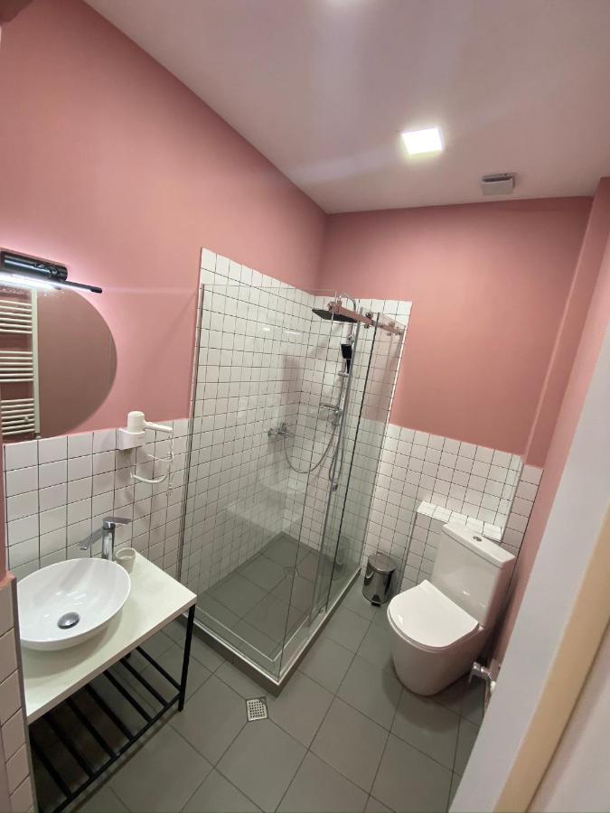 Red Door Apartment Tbilisi Exterior photo