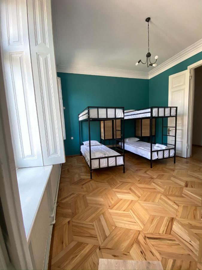 Red Door Apartment Tbilisi Exterior photo