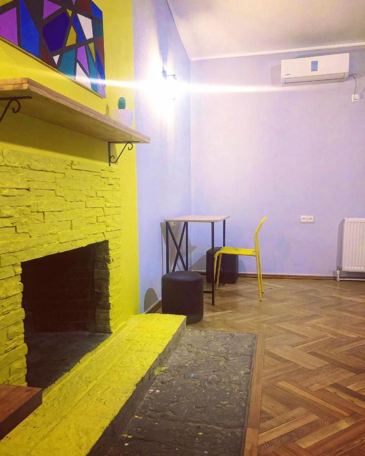 Red Door Apartment Tbilisi Exterior photo